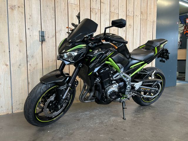 kawasaki - z900