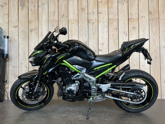 kawasaki - z900