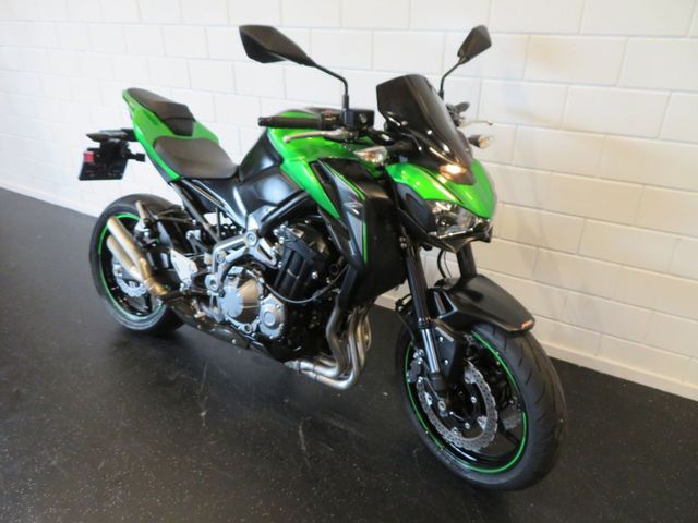 kawasaki - z900