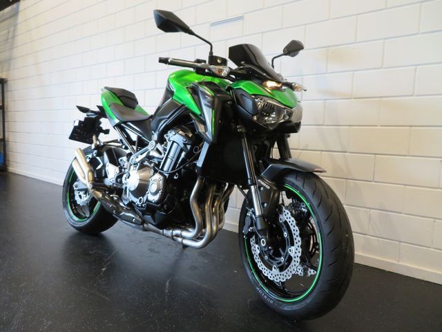 kawasaki - z900