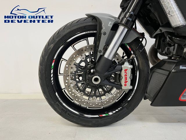 ducati - diavel