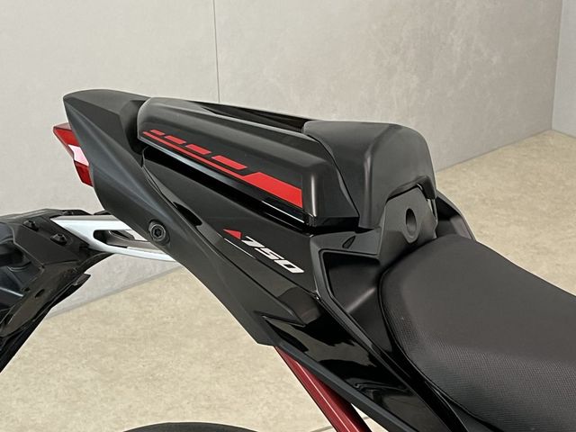 honda - cb-750-hornet