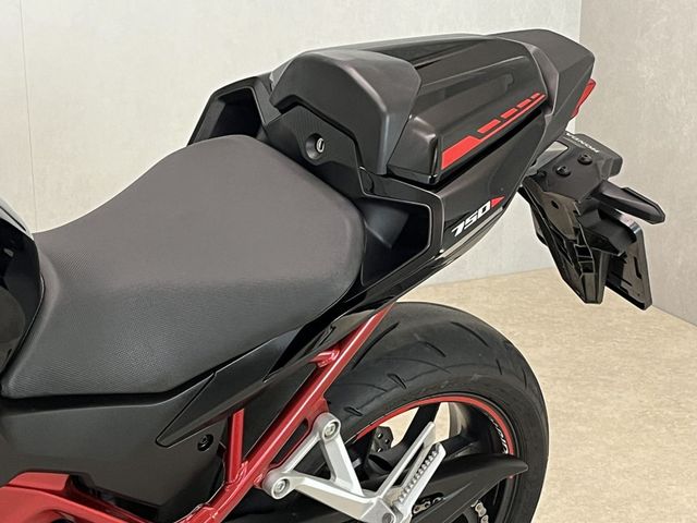 honda - cb-750-hornet