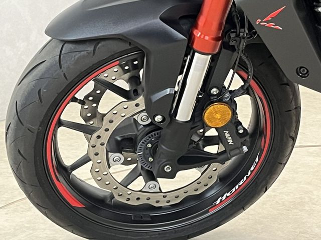 honda - cb-750-hornet