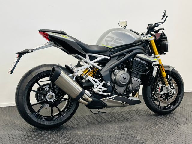 triumph - speed-triple-1200-rs