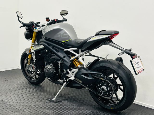 triumph - speed-triple-1200-rs