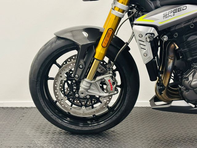 triumph - speed-triple-1200-rs