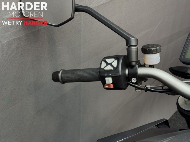 ktm - 1290-super-duke-r