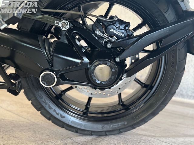 bmw - r-1250-gs-triple-black