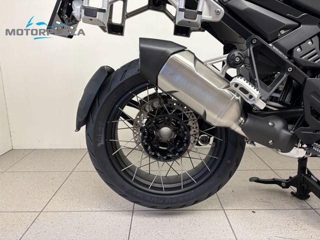 bmw - r-1300-gs-adventure