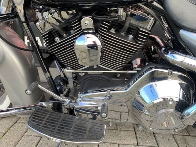 harley-davidson - road-king-classic-flhrc