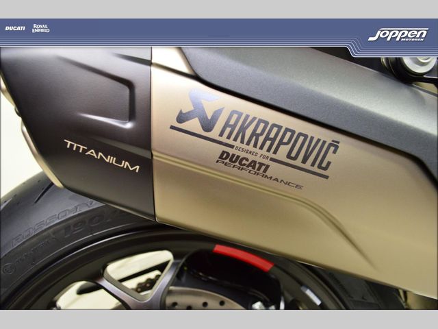 ducati - multistrada-v4-s-pikes-peak