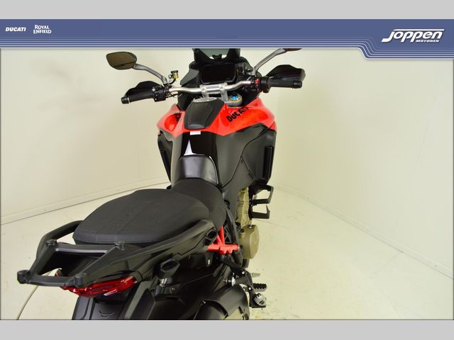 ducati - multistrada-v4-s-pikes-peak