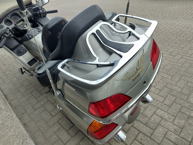 honda - gl-1800-goldwing