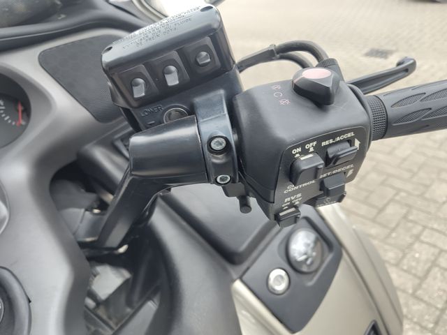 honda - gl-1800-goldwing