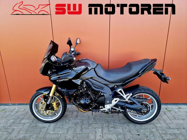 triumph - tiger-1050