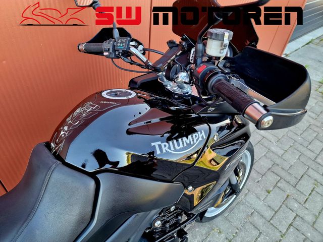 triumph - tiger-1050