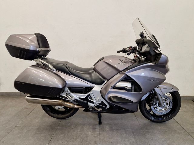honda - st-1300-pan-european