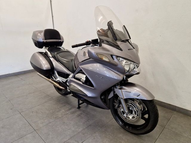 honda - st-1300-pan-european