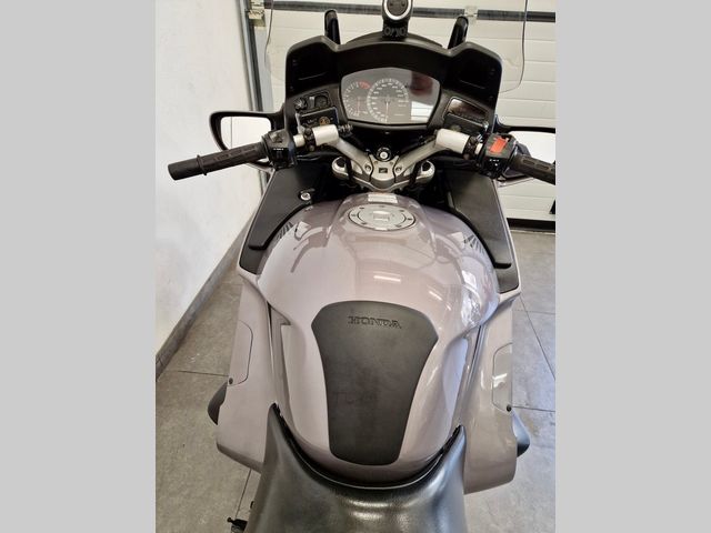honda - st-1300-pan-european