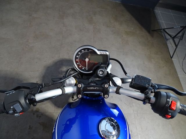 triumph - speed-400