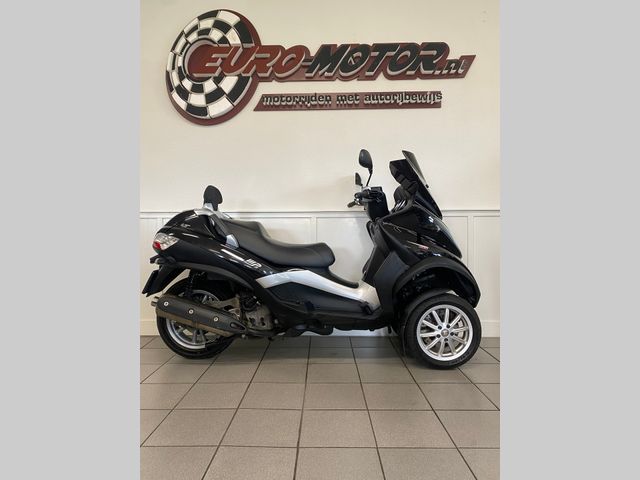 piaggio - mp3-400-touring