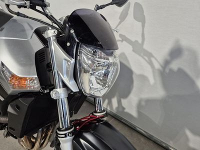 SUZUKI GSR 600 – foto 2