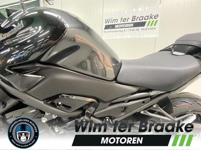 kawasaki - z900