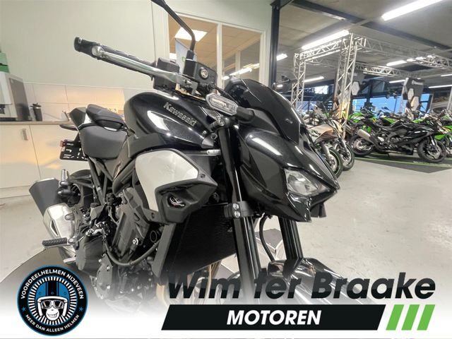 kawasaki - z900