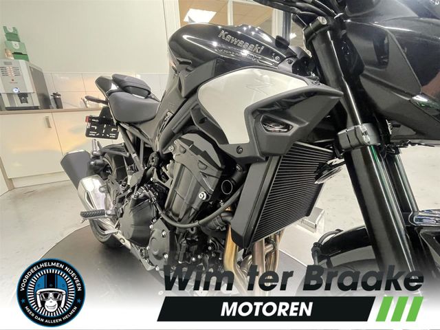 kawasaki - z900
