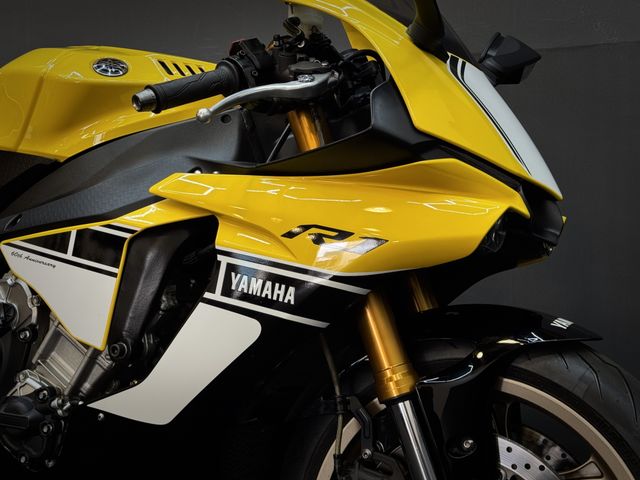 yamaha - yzf-r1
