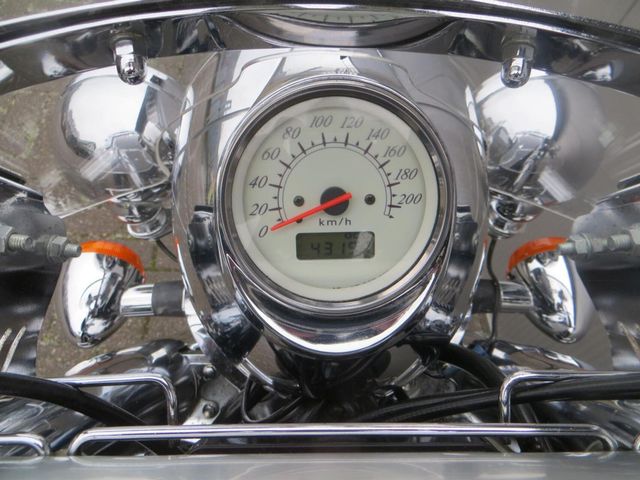 honda - vt-1100-c3-shadow