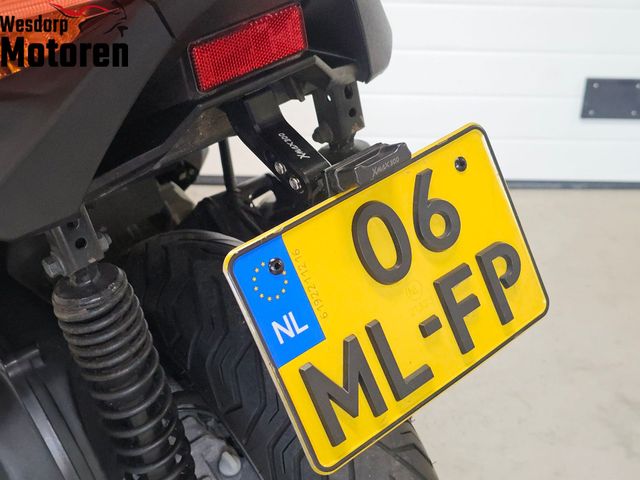 yamaha - x-max-300-iron-max