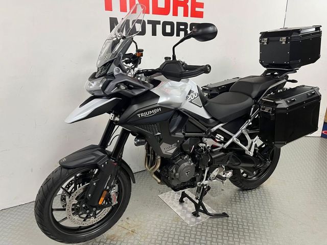 triumph - tiger-1200-gt-pro