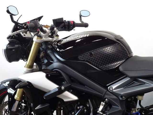 triumph - street-triple-abs