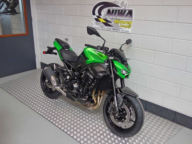 kawasaki - z900