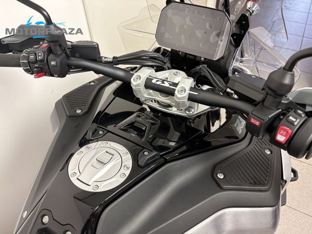 bmw - r-1300-gs-adventure