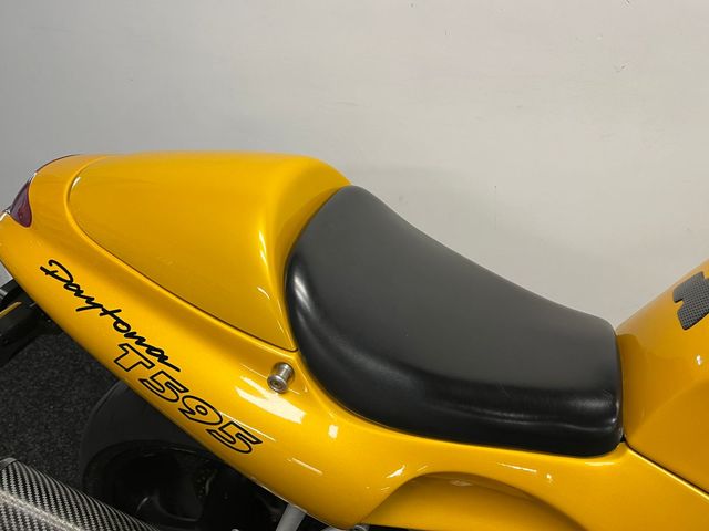triumph - daytona-t--595