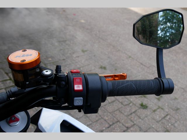 ktm - 1290-super-duke-r