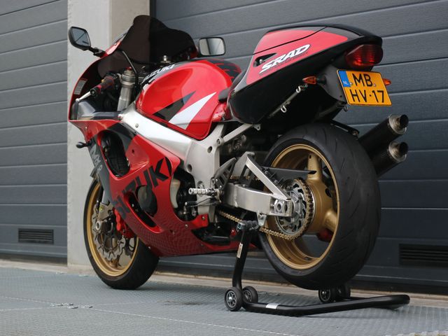 suzuki - gsx-r-750