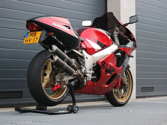 suzuki - gsx-r-750