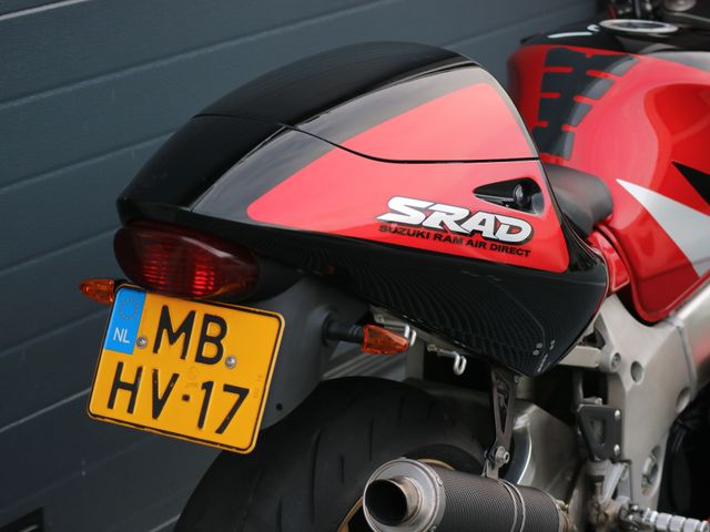 suzuki - gsx-r-750
