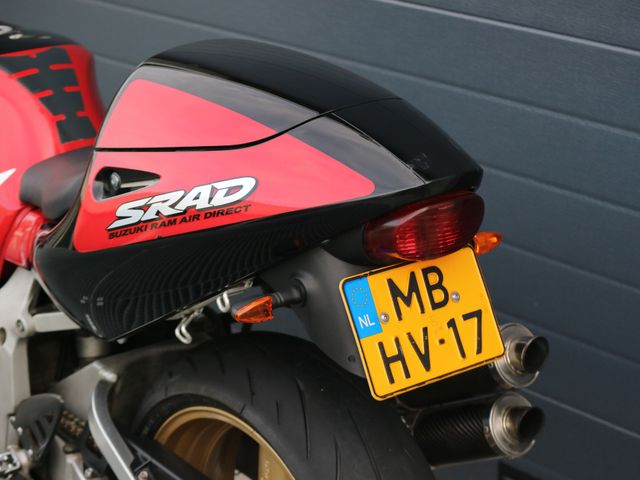 suzuki - gsx-r-750