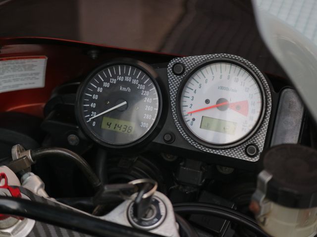 suzuki - gsx-r-750