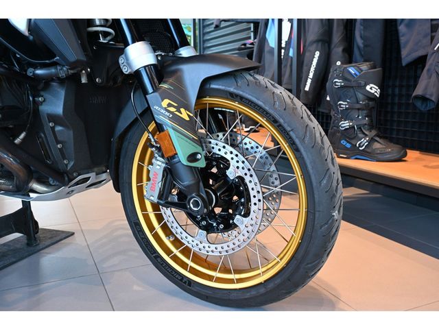 bmw - r-1300-gs