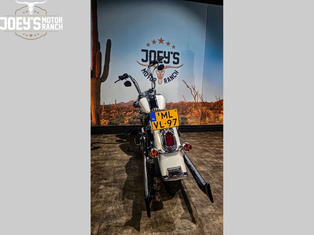 harley-davidson - heritage-softail-classic-flstc