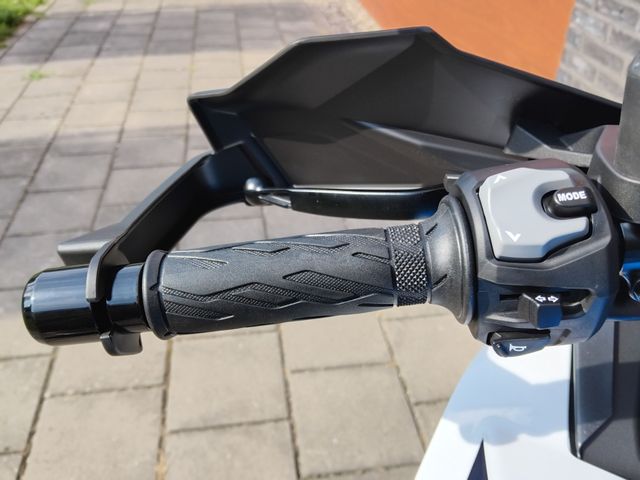suzuki - sv-7gx