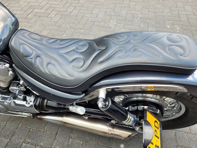 suzuki - vs-1400-intruder