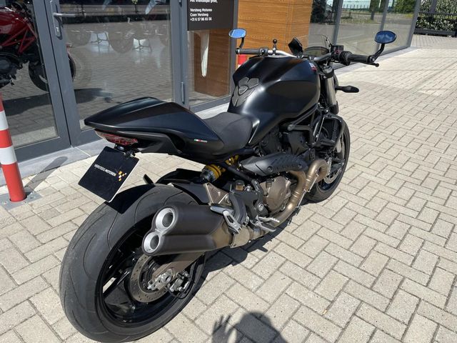 ducati - monster-821