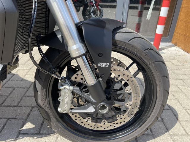 ducati - monster-821